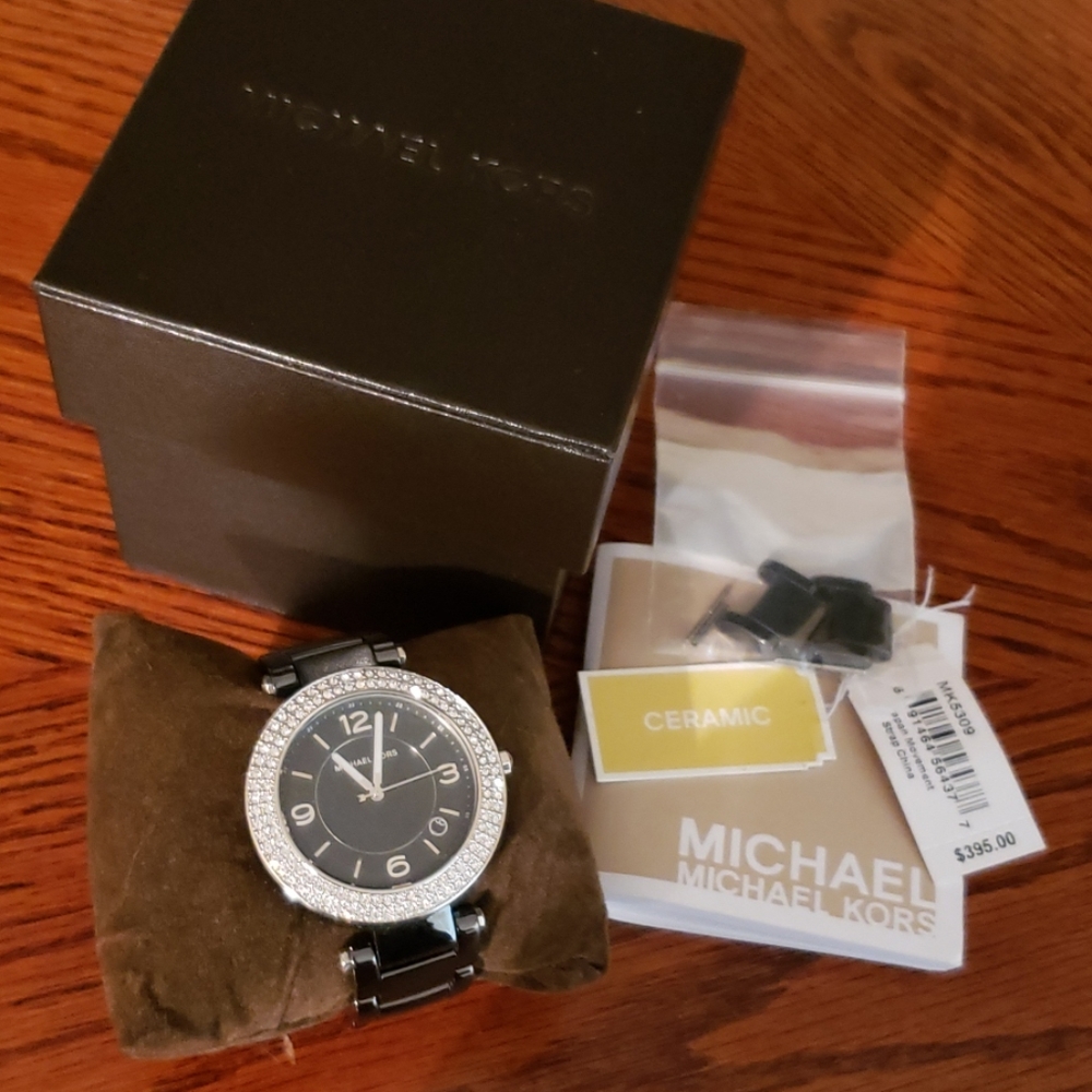 Michael Kors black ceramic band